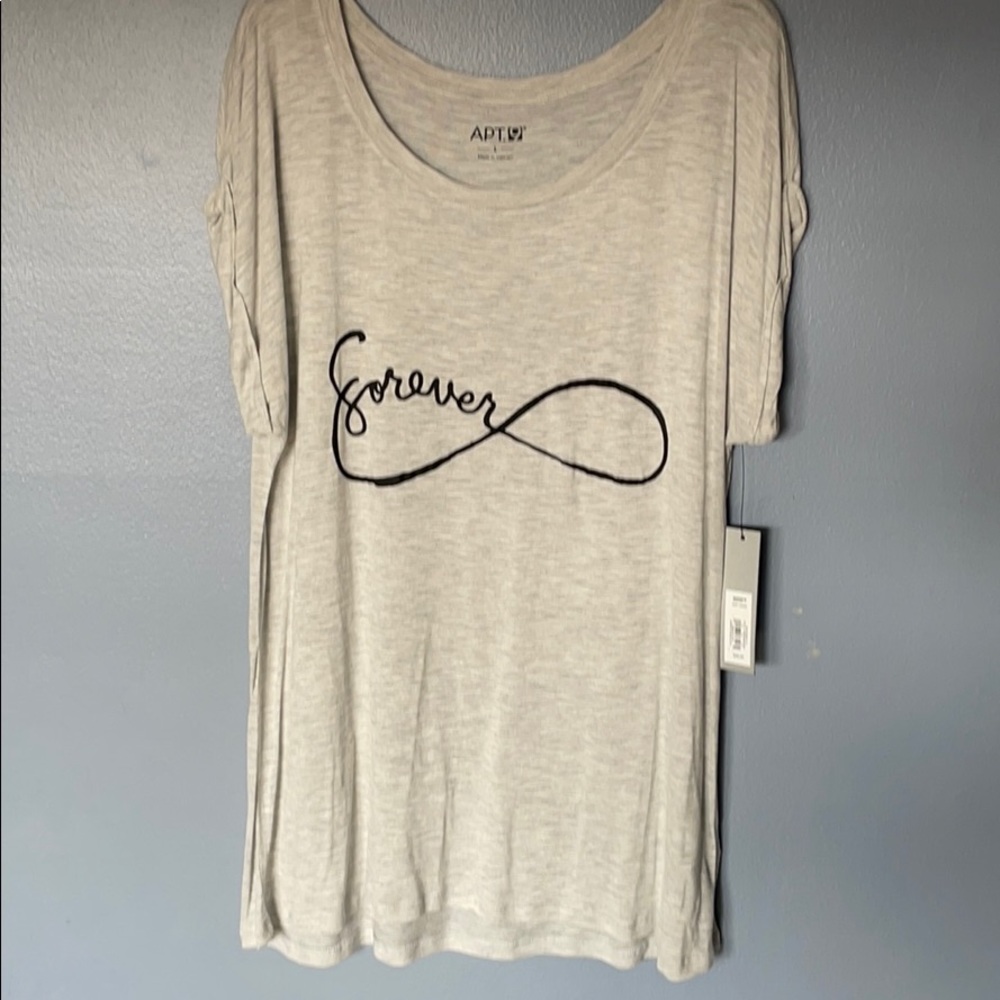 NWT Apt 9 t-shirt, large